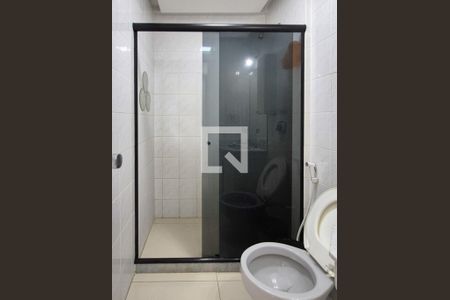 Apartamento à venda com 83m², 3 quartos e 1 vaga Apartamento à venda com 83m², 3 quartos e 1 vagaBanheiro social