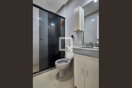 Apartamento à venda com 83m², 3 quartos e 1 vaga Apartamento à venda com 83m², 3 quartos e 1 vagaBanheiro social