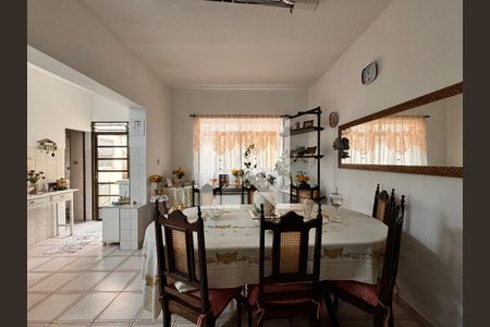Casa à venda com 247m², 3 quartos e 4 vagas Casa à venda com 247m², 3 quartos e 4 vagasCozinha
