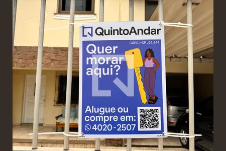 Casa à venda com 247m², 3 quartos e 4 vagas Casa à venda com 247m², 3 quartos e 4 vagasInstalação da plaquinha