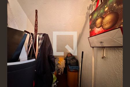 Casa à venda com 247m², 3 quartos e 4 vagas Casa à venda com 247m², 3 quartos e 4 vagasDeposito
