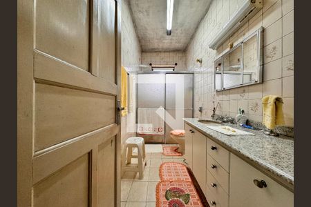 Casa à venda com 247m², 3 quartos e 4 vagas Casa à venda com 247m², 3 quartos e 4 vagasBanheiro