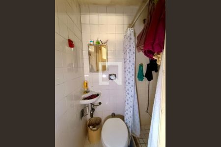 Apartamento à venda com 229m², 4 quartos e 2 vagasBanheiro serviço