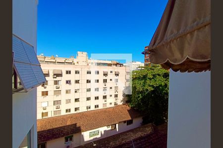 Apartamento à venda com 229m², 4 quartos e 2 vagasÁrea serviço vista