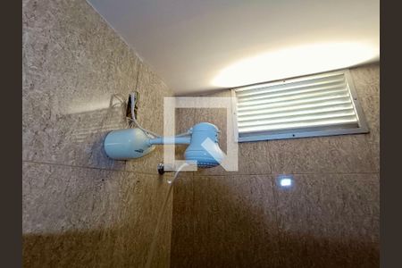 Apartamento à venda com 229m², 4 quartos e 2 vagasBanheiro canadense - segundo piso