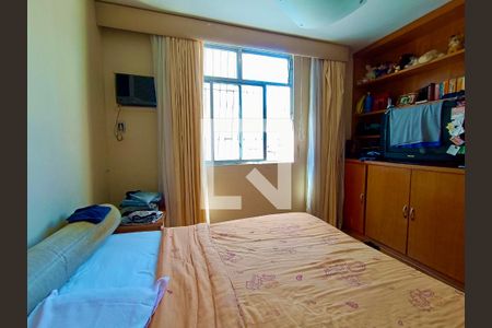 Apartamento à venda com 229m², 4 quartos e 2 vagasSuíte 2 - segundo piso