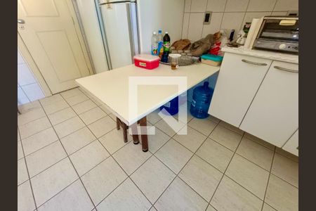 Apartamento à venda com 229m², 4 quartos e 2 vagasCopa / Cozinha
