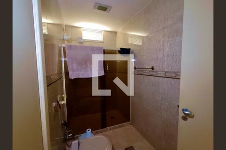 Apartamento à venda com 229m², 4 quartos e 2 vagasBanheiro canadense - segundo piso