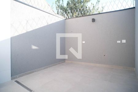 Casa à venda com 87m², 2 quartos e 1 vagaVaranda