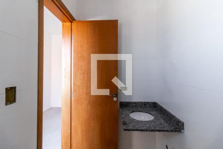 Casa à venda com 100m², 2 quartos e 2 vagas Casa à venda com 100m², 2 quartos e 2 vagasBanheiro Quarto