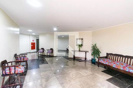Apartamento à venda com 70m², 3 quartos e 1 vaga Apartamento à venda com 70m², 3 quartos e 1 vagaHall social