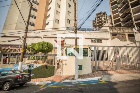 Apartamento à venda com 70m², 3 quartos e 1 vaga Apartamento à venda com 70m², 3 quartos e 1 vagaFachada e portaria