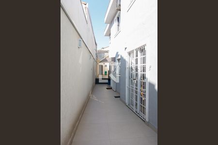 Casa à venda com 166m², 3 quartos e 3 vagas Casa à venda com 166m², 3 quartos e 3 vagasCorredor