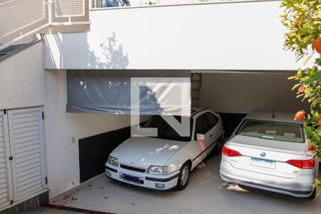 Casa à venda com 166m², 3 quartos e 3 vagas Casa à venda com 166m², 3 quartos e 3 vagasGaragem