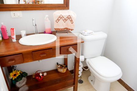 Casa à venda com 166m², 3 quartos e 3 vagas Casa à venda com 166m², 3 quartos e 3 vagasLavabo