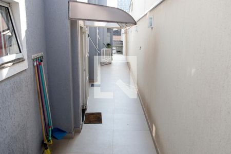 Casa à venda com 166m², 3 quartos e 3 vagas Casa à venda com 166m², 3 quartos e 3 vagasCorredor