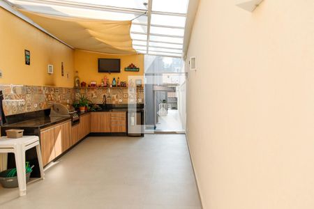 Casa à venda com 166m², 3 quartos e 3 vagas Casa à venda com 166m², 3 quartos e 3 vagasÁrea comum