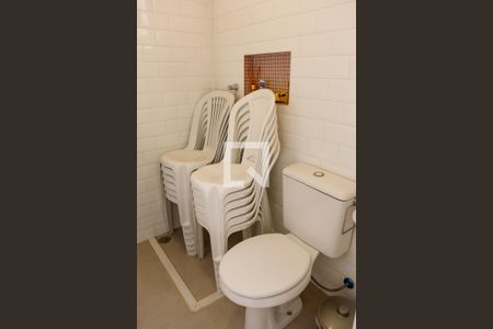 Casa à venda com 166m², 3 quartos e 3 vagas Casa à venda com 166m², 3 quartos e 3 vagasLavabo