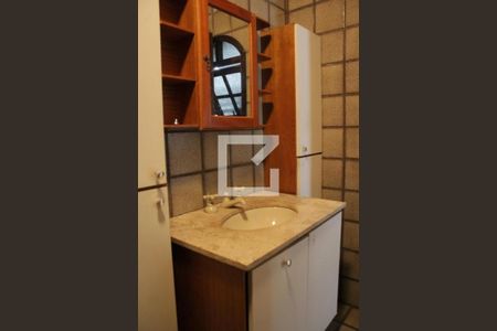 Casa à venda com 890m², 8 quartos e sem vagaBanheiro 4