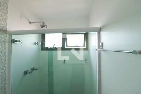 Apartamento à venda com 450m², 4 quartos e 5 vagasBanheiro 2 da Suíte 3