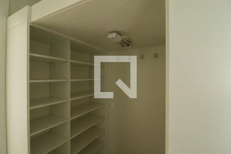 Apartamento à venda com 450m², 4 quartos e 5 vagasCloset da Suíte 3