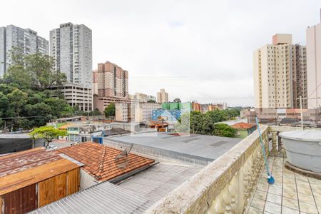 Casa à venda com 182m², 2 quartos e 2 vagas Casa à venda com 182m², 2 quartos e 2 vagasVista da laje