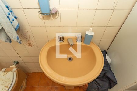 Casa à venda com 182m², 2 quartos e 2 vagas Casa à venda com 182m², 2 quartos e 2 vagasBanheiro