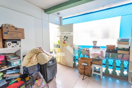 Casa à venda com 182m², 2 quartos e 2 vagas Casa à venda com 182m², 2 quartos e 2 vagasQuartinho