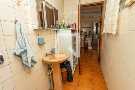 Casa à venda com 182m², 2 quartos e 2 vagas Casa à venda com 182m², 2 quartos e 2 vagasBanheiro