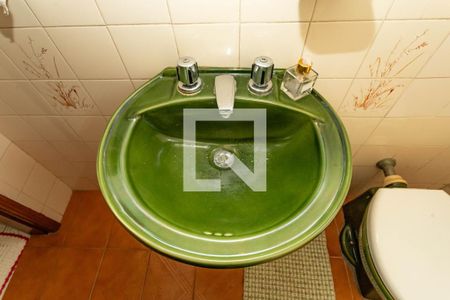 Casa à venda com 182m², 2 quartos e 2 vagas Casa à venda com 182m², 2 quartos e 2 vagasLavabo