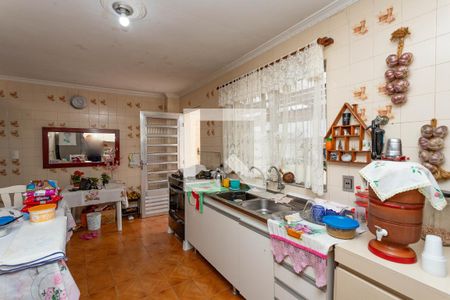 Casa à venda com 182m², 2 quartos e 2 vagas Casa à venda com 182m², 2 quartos e 2 vagasCozinha