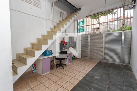 Casa à venda com 182m², 2 quartos e 2 vagas Casa à venda com 182m², 2 quartos e 2 vagasGaragem