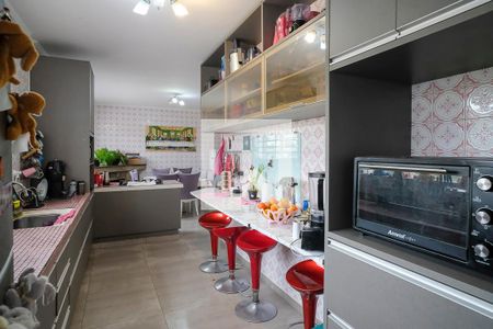 Casa à venda com 500m², 8 quartos e 12 vagasCozinha