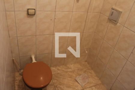 Casa à venda com 188m², 4 quartos e 3 vagasBanheiro 2