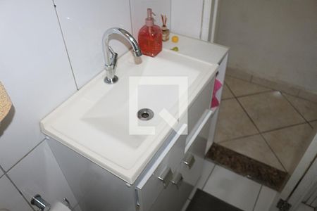 Casa à venda com 188m², 4 quartos e 3 vagasBanheiro 1