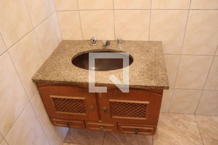 Casa à venda com 188m², 4 quartos e 3 vagasBanheiro 2