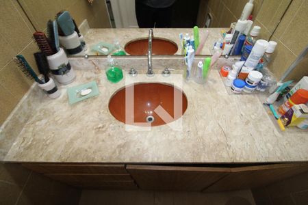 Casa à venda com 135m², 3 quartos e 1 vagaBanheiro 2