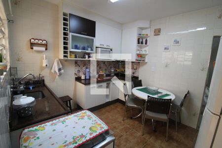 Casa à venda com 135m², 3 quartos e 1 vagaCozinha