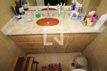 Casa à venda com 135m², 3 quartos e 1 vagaBanheiro 2