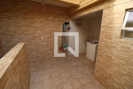 Casa à venda com 135m², 3 quartos e 1 vagaÁrea de Serviço