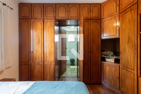 Casa para alugar com 222m², 3 quartos e 2 vagasSuíte 2