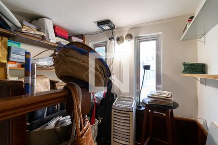 Casa para alugar com 222m², 3 quartos e 2 vagasEscritório