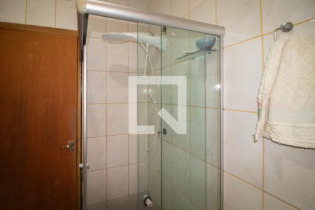 Casa à venda com 100m², 4 quartos e 1 vagaBanheiro