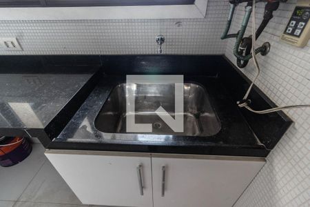 Apartamento à venda com 140m², 3 quartos e 3 vagas Apartamento à venda com 140m², 3 quartos e 3 vagasÁrea de serviço