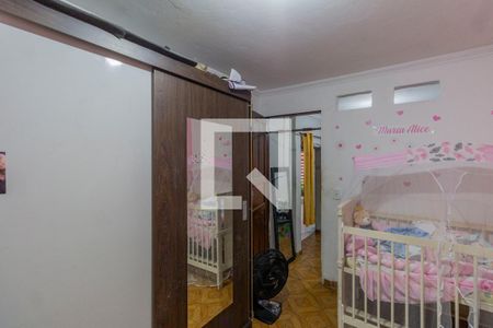 Casa à venda com 160m², 6 quartos e 2 vagas Casa à venda com 160m², 6 quartos e 2 vagasQuarto 2