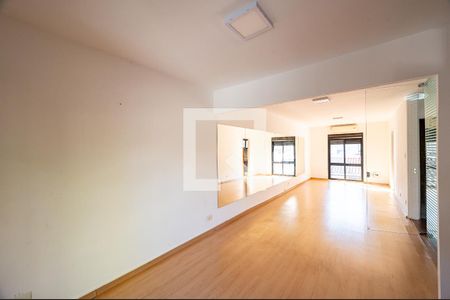 Casa à venda com 140m², 3 quartos e 2 vagas Casa à venda com 140m², 3 quartos e 2 vagasQuarto