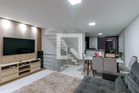Casa à venda com 190m², 3 quartos e 4 vagas Casa à venda com 190m², 3 quartos e 4 vagasSala