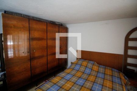 Casa à venda com 193m², 5 quartos e 2 vagas Casa à venda com 193m², 5 quartos e 2 vagasCasa 1 - Quarto