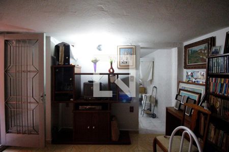 Casa à venda com 193m², 5 quartos e 2 vagas Casa à venda com 193m², 5 quartos e 2 vagasCasa 1 - Sala