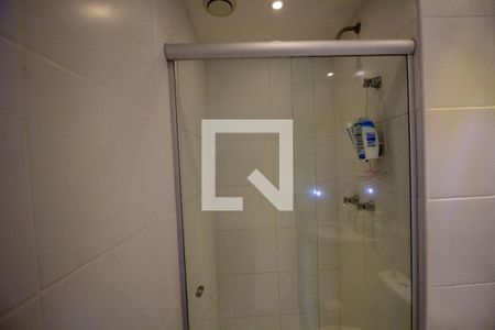 Apartamento à venda com 66m², 2 quartos e 1 vaga Apartamento à venda com 66m², 2 quartos e 1 vagaBanheiro da Suíte